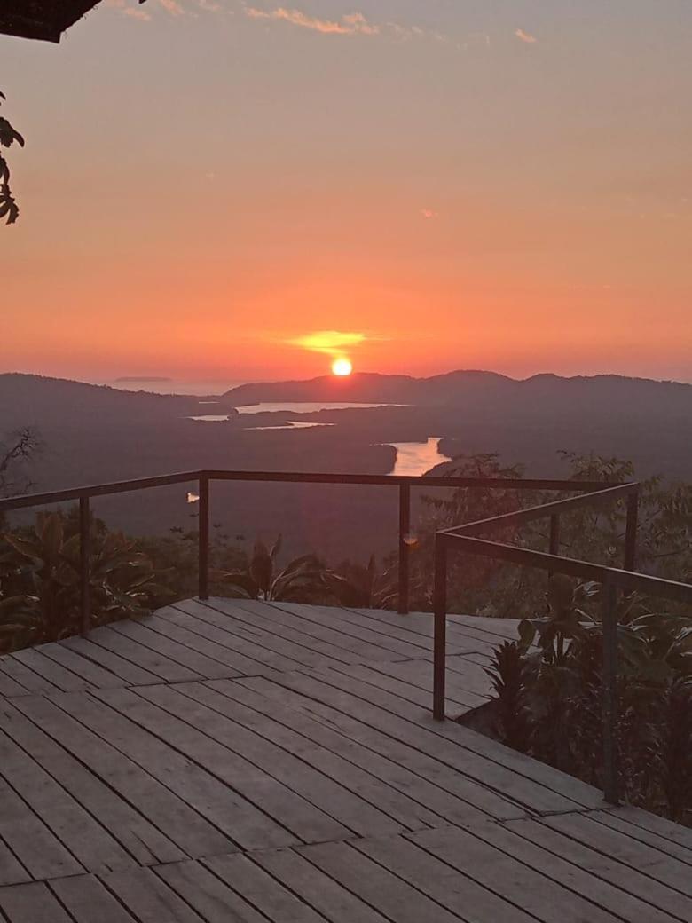 La Puesta Del Sol - Miramar De Hotel Sierpe